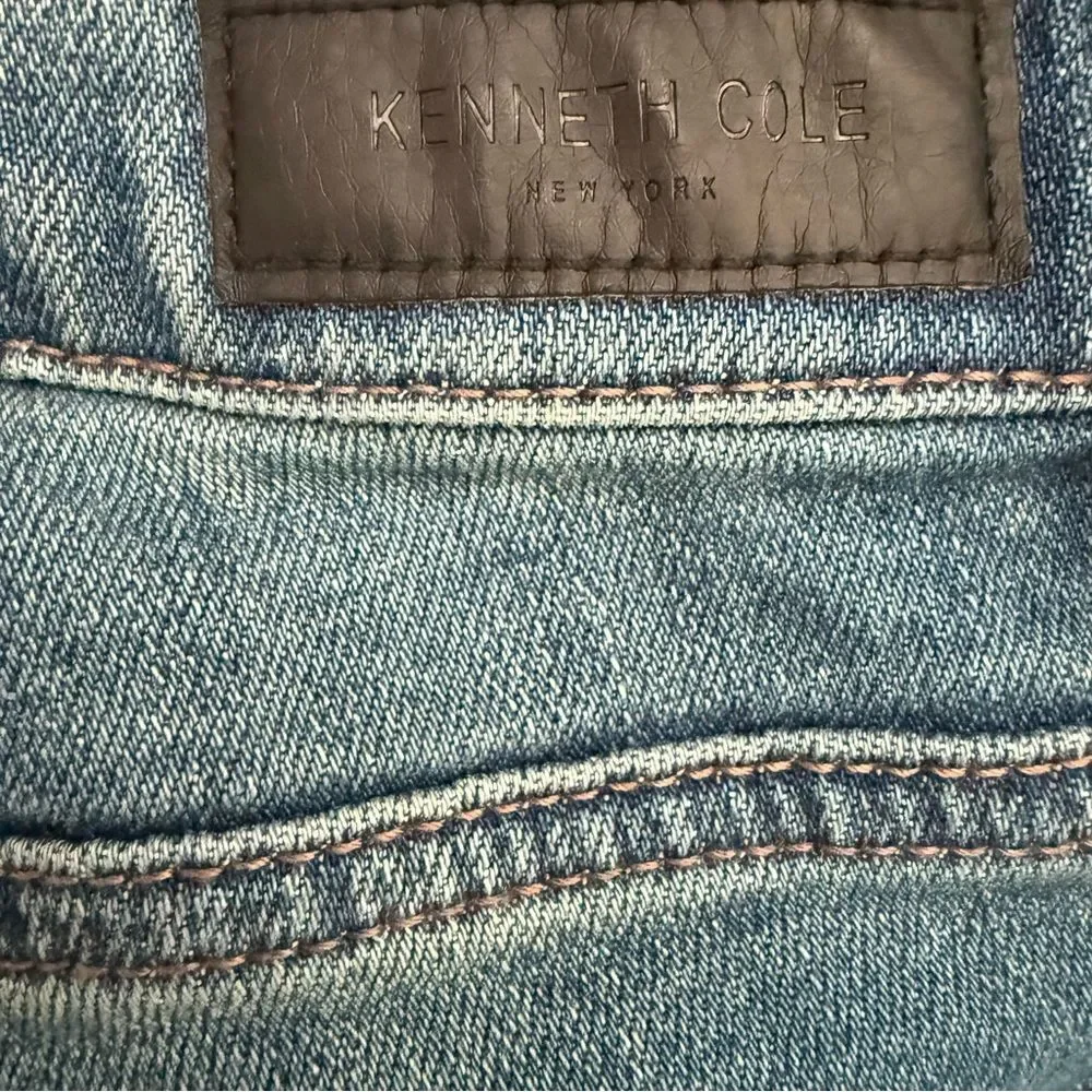 Kenneth Cole High Rise Straight Leg Jeans Blue Button Fly Raw Hem Denim Size 4 - Picture 7 of 8